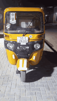 السلام عليكم تكتك للبيع موديل 20شهر 6رقم وسنويه تحويل ثاني يوم العنوان بغداد ***********
