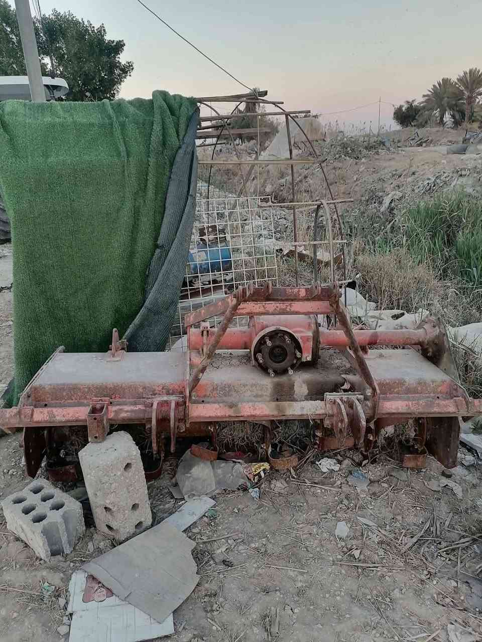 سلام عليكم رفاس نكليزي للبيع نضيفه جاهزه الئ العمل الاستفسار على هاذه الرقم ***********
