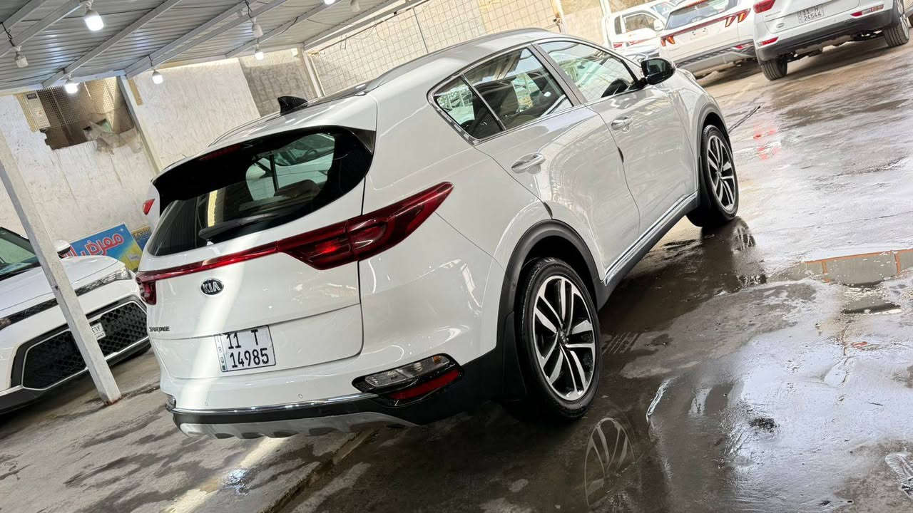 السلام عليكم بيع او مراوس حسب القناعه 
سبورتج 19 شكل ال 20 فول مواصفات جيتي لاين 
رقم بغداد الجديد بسمي شرط
محرك 2000دوش ع شركه ماشيه 55 الف وشرط  الفحص بعدها بفابلون الشركه بيها بجنطه شبر صبغ وبيها بارد مكان واحد باقي سياره كفاله وع شركه سعر 188مكاني بغداد اليوسفيه اي استفسار 
***********
