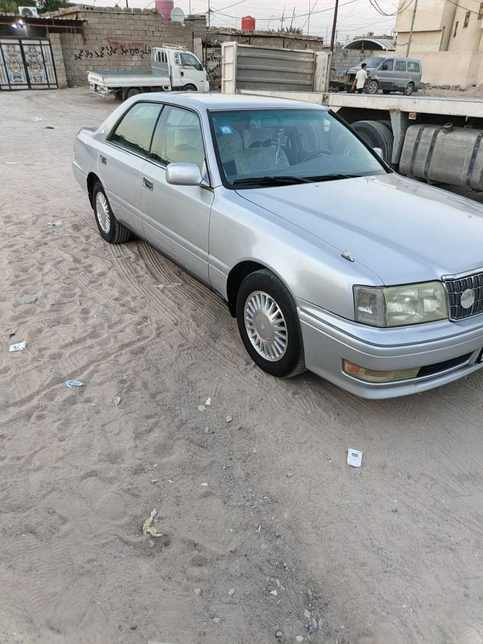 السلام عليكم  رأس الثور  للبيع مكفولة من الضربة والعيب الشرعي سنوية ٢٠٢٨ باسمي تحويل ثاني يوم كير ومكينة حدادة  تبريد  تختم تاير غرفة جديدة  (***********) السعر ١٠٥
