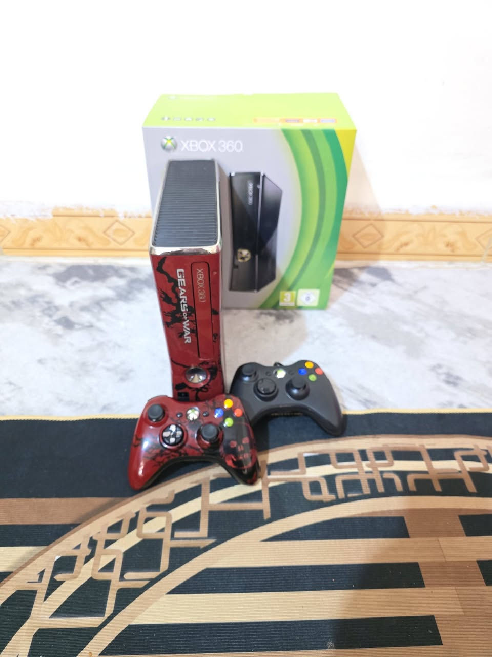 اكس بوكس 360 مهكر حيل نظيف يحتوي على 70لعبة قويةويحتوي على 2جوستك وغراضه كله بلادي شرط الفحص السعر 125وبي مجال للطيبين توصيل جميع المحافظات متوفر ***********
