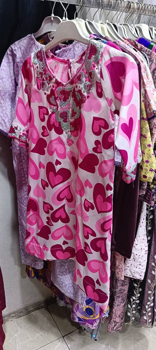 الوجبه الثانية كلابيات خليجي مخاور بناتي ومحير 👘
قياسات من 👈 عمر 1 سنه الي 12 سنه 👉 
السعر حسب القطعة والمديل من 3الاف والي 7 الاف دينار 
يتوفر جميع الوان 🌈 والأحجام والموديلات 👌 
عنوان المجمع سوق الميثاق مجاور خياط البزاز قبل نهاية السوق للاستفسارالاتصال على الرقم ***********📞 أو على الوات ساب 📱🌹 وأهلا وسهلا بزبائننا الكرام 🌷🌹 
#الجميع
