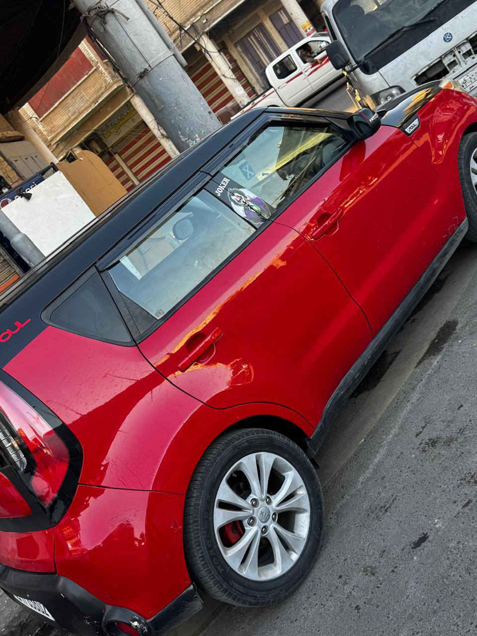 السلام عليكم كيا صول للبيع فقط موديل 2014 
كير او مكينه خير من الله 
السياره بيه مكانات صبغ ابيع حزلم بدون دواخل 
مواصفات السياره 3 وضعيات قياده فول تحكم ستيرن 
شاشه كامره دواره منضومه زنون اصليه شادله 
السعر 98 اوبيه مجال
مكاني الدوره *********** احمد متواجد واتساب
