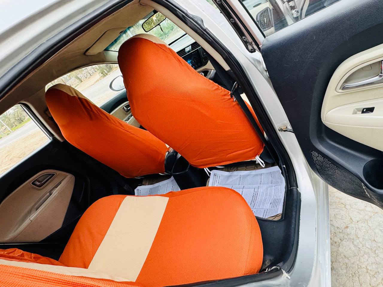 السلام عليكم
كيه ريو موديل 12 
رقم مثنى 
مكان واسط 
مصبوغه احزام جماليه   بدون  ضربه فقط جماليه 
تبريد ثلج 
السعر 77وبيه مجال 
للاستفسار اكثر  اتصال ***********
