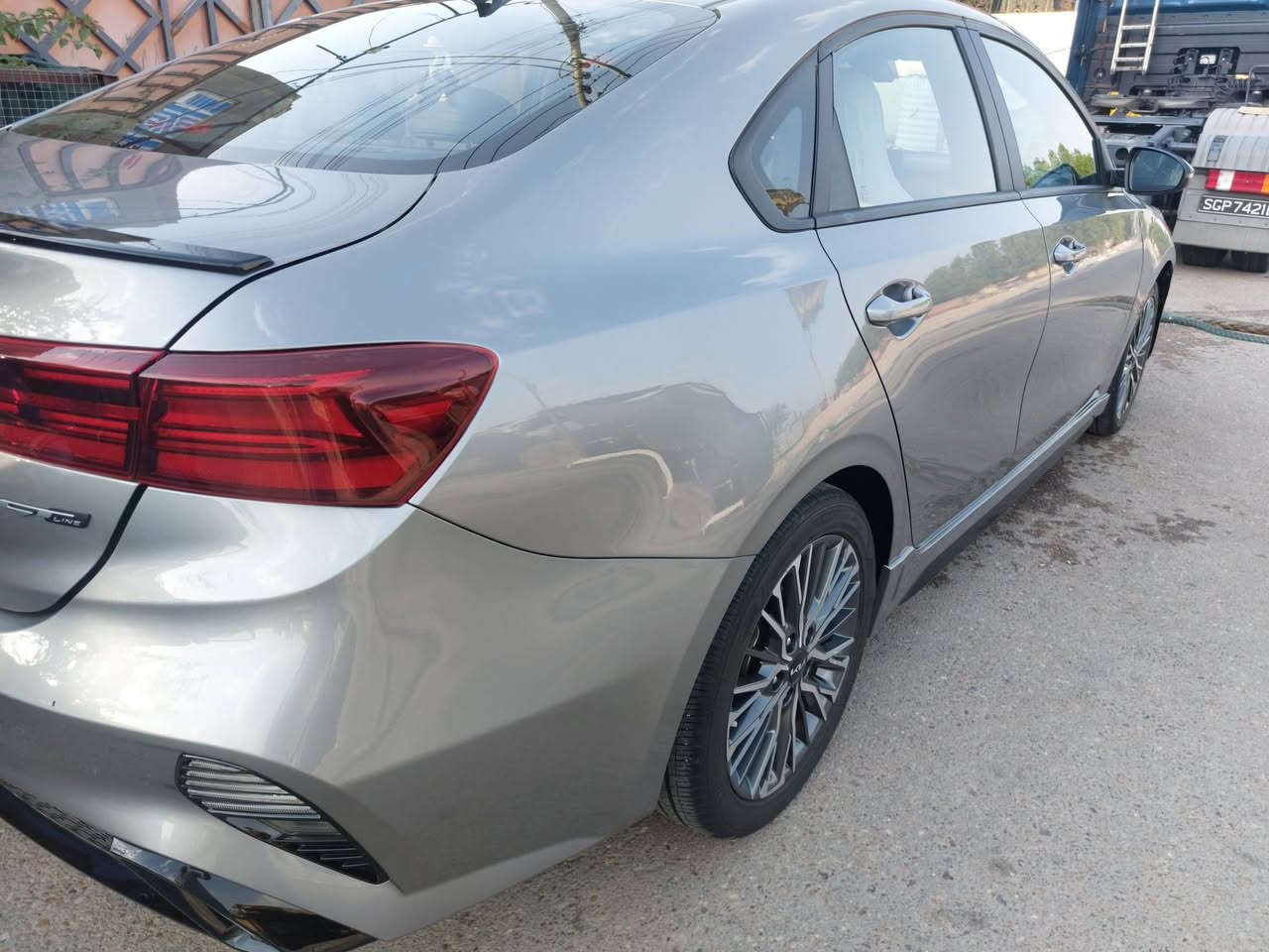 فورتي مديل ٢٣ بسمي رقم اربيل  حادث  جاملغ وبنديد  بس صبغ نفسه سياره ماشيه ٣٢ ألف  سياره دخول جديد صارله ٦ شهور من طبت سياره جيتي لاين فول عده الفتحه سعر ١٥٠  رقم صاحب سياره  *********** على اي تعليق مارد رقم صاحبه موجد وتصل بيه
