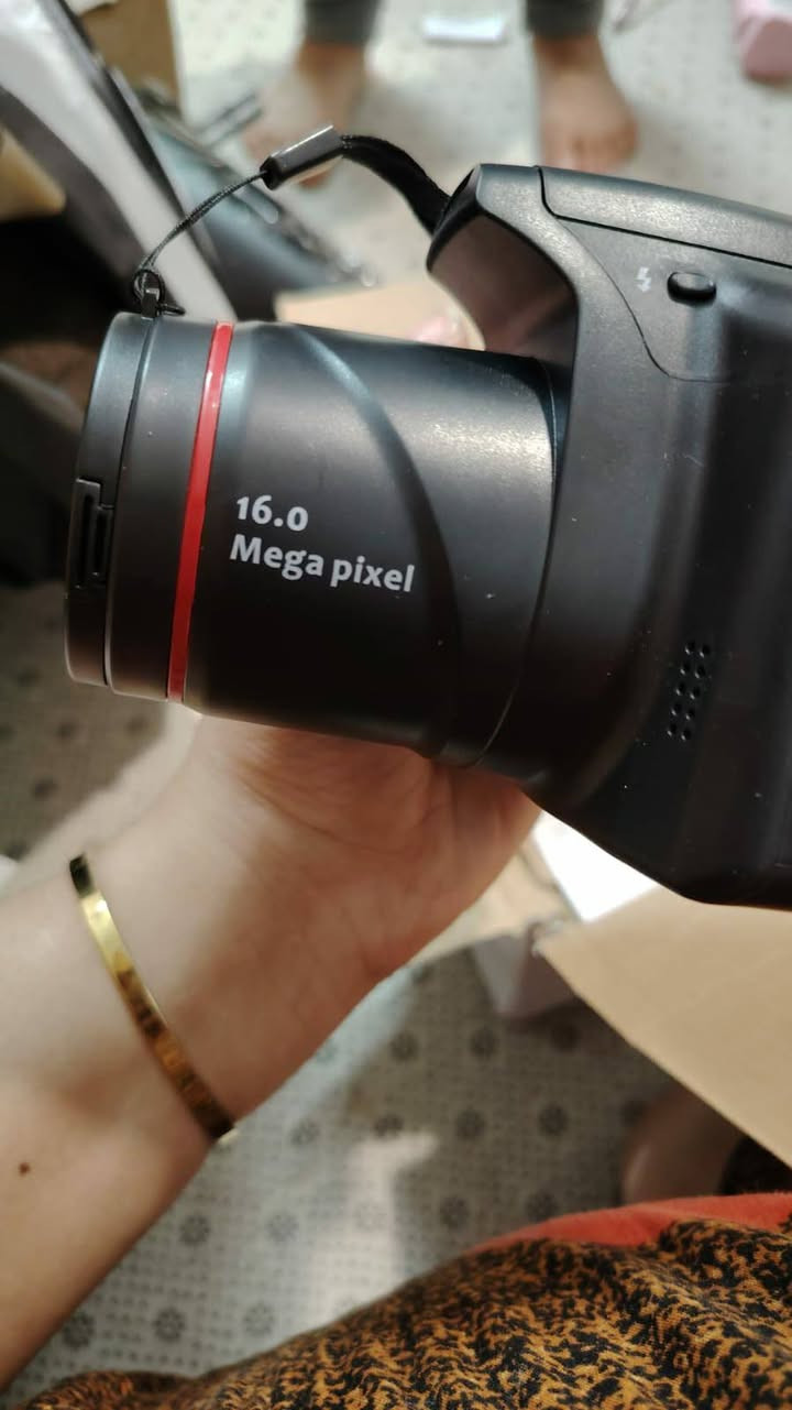 س ع كامره دقه ٤ك HG
زوم ١٦
تصوير فيديو وصور احترافيه تصوير افلام احترافيه وياها رام هديه سعر 150 وبي مجال شراي خابر ‏‪***********‬‏
