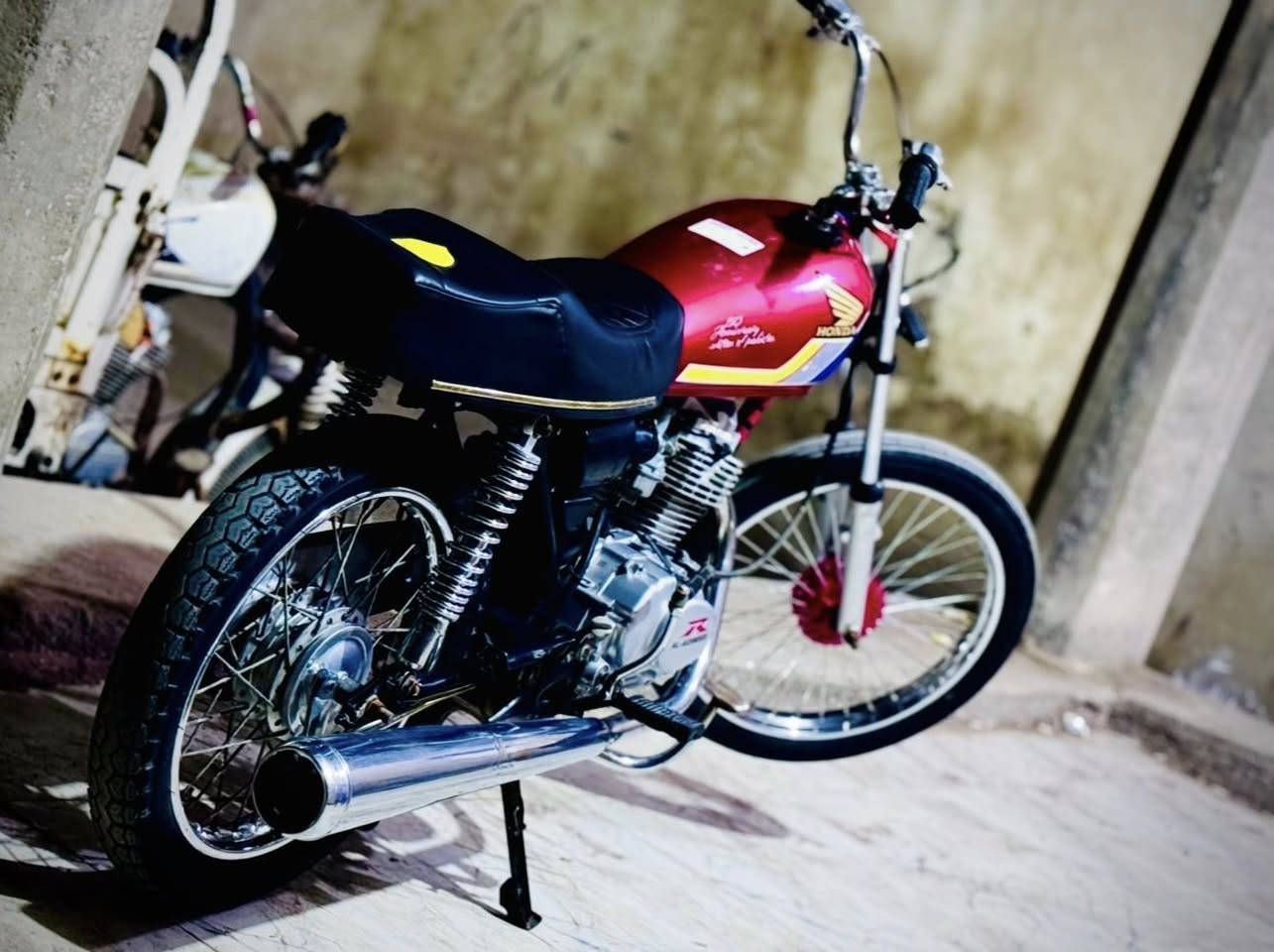 نامه كلك للبيع
مفتوحه
السعر 525 وبيه مجال 
مكان ناصريه مركز
الشراي يتصل(‭***********‬)
