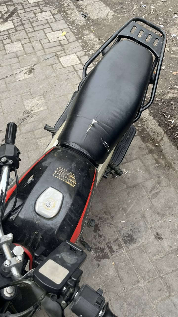 بوكسر 2021 نضيف حلو محرك ممفتوح سلف هندر
ينزادله  ترتيب سعهر 1.800.000 وبي مجال  مكاني بغداد ***********
