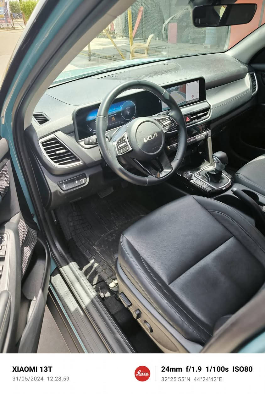 السلام عليكم
KIA SELTOS 2024 EX 4 AWD
السيارة فول موصفات 
السياره حادث خلفي قبغ جنطه جوه الرقم صبغ فقط ايرباكات سليمه السياره كلها ليبل واحد لون سياره تركوازي 
السياره مكينة 2000 دوش 
موصفات السيارة 
1-بصمه تشغيل وبصمه ابواب 
2-تشغيل عن بعد 
3-نظام إطفاء المحرك عند التوقف المؤقت
3-اناره محيطيه
3-رادارات 360 درجه + اشاير بالمري
4-قياده ذاتيه 
5-نضام منحدرات + نضام دفع رباعي
6-فتحه بالسقف 
7-تدفئة بالكشنات 
8-تبريد قطعتين امامي خلفي 
9-شحن لاسلكي 
10-شاشة متصله 
11-قيادة ذاتيه + تحديد مسار + رادار بالمري
السياره استيرادي الخاص مرقم  ماشيه 28.000 الف ميل سياره نضيفه جداً  رقم للتواصل ***********
مكان سياره بابل بأسمي السعر 193 ورقه وبيها مجال
