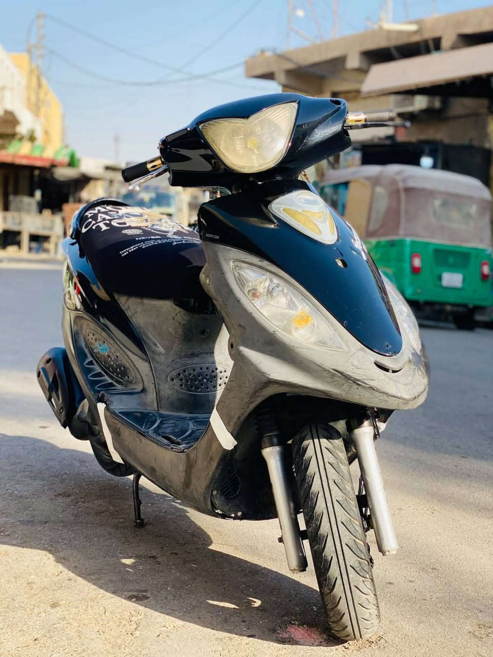 السلام عليكم دراجه كامكو للبيع السعر 700 وخمسين الف وبيها مجال لشراي دراجه حلوه ونضيفه فول ما ناقصها اي شي تجي وشوف بعينك مكاني ناصريه قضاء قلعة سكر رقم الهاتف ***********

