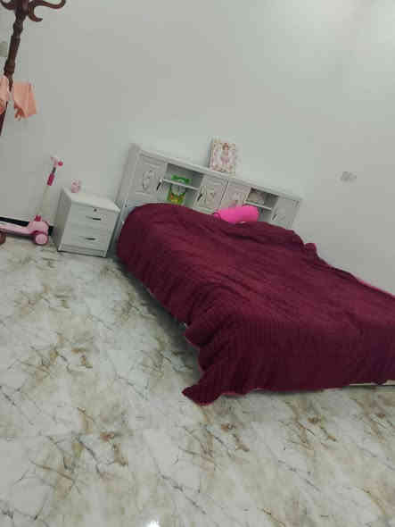 إعلان (466)
يسر مكتب الملاذ الآمن للعقارات لزبائنه الكرام عن توفر : 

 بيت طابقين للبيع
 في البصرة الجمعيات 
حي الاصدقاء_قرب شارع بغداد في المربع الذهبي موقع ممتاز جدا
بناء حديث عمر البناء ٥ سنوات
مساحة 133متر
٣ غرف وحده جوه وثنين فوك و٣ حمامات ثنين جوه وواحد فوك ودوانيه وهولين واحد جوه وواحد فوك
 ومطبخ
بناء طابوق درجه اولى
السعر ٢١٥مليون بدون اثاث

للاستفسار
***********
***********
العنوان القبله/حي المهندسين/ شارع العكيلي
