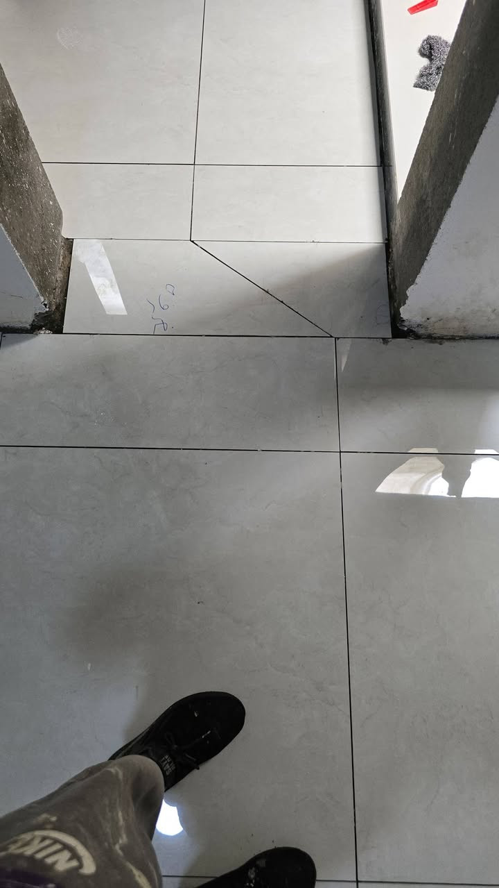 متفرق حاليا لكافه اعمال السيراميك ولبرسلاين الرفوف ولديكوارات
ولمغاسل شرط فول  باقي العمل داخل الحساب
لتواصل ***********  وتساب
