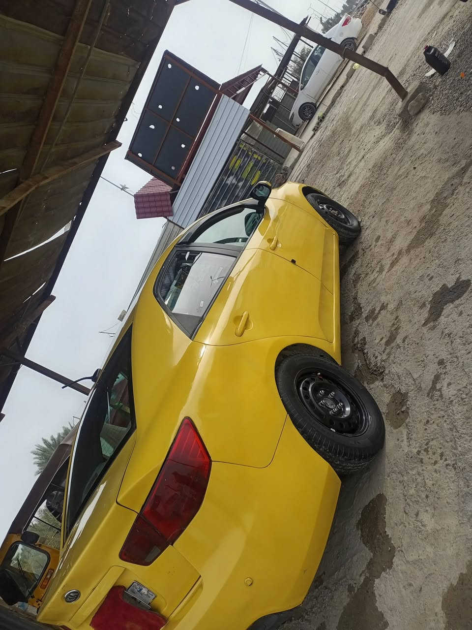 السلام عليكم كيا فورتي للبيع 2013
حادثه قبق جنطه الحوض مليوح مقدار شبر 
ما معمر صحيح للاستفسار الاتصال على الرقم 
***********
