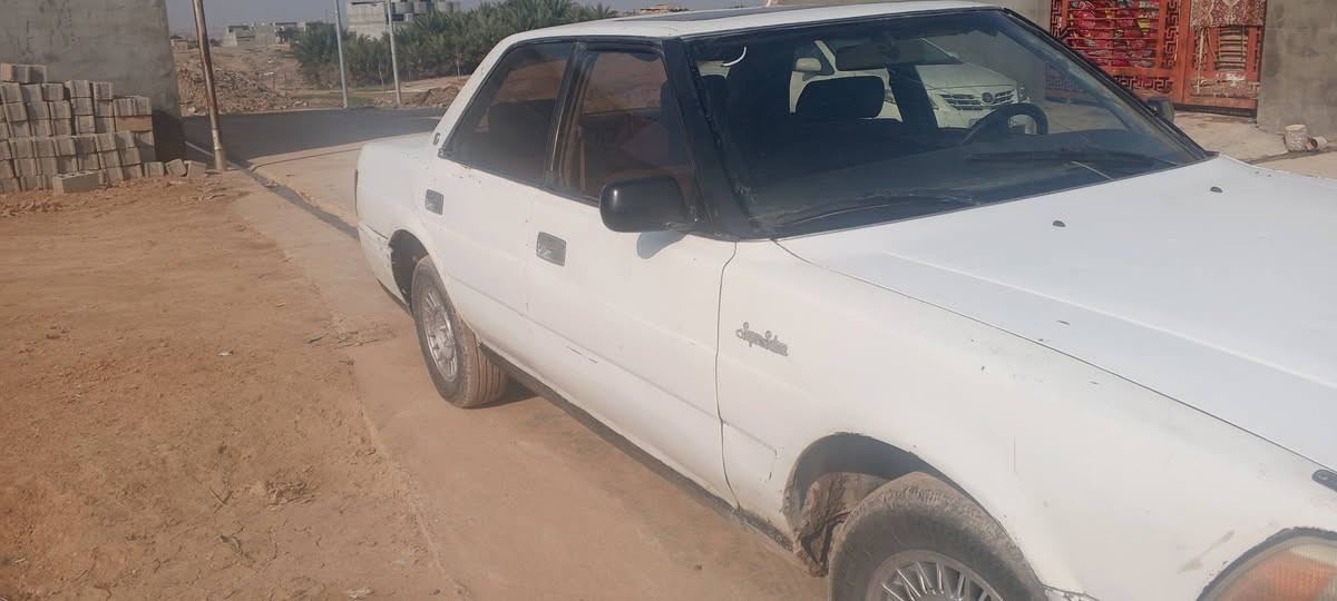 سيدان للبيع موديل 90 شرط محرك وكير نضيفه صحبه موجود مكاني جلولاء سعر 35بيه مجال ***********
