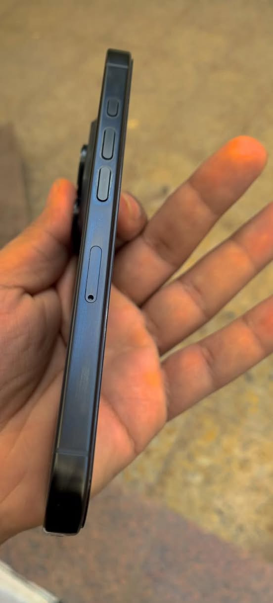 السلام عليكم
عندي 16 برو 
دبل شريحة اسود
بطارية 98
ملحقات كيبل +3حافظات
جهاز ستعمال سنة تغريبة أخذت بطارية 100 هسة عندي صار 98 
ضمان ينتهي 2026/8/7
أيرد مراوس 25 ألترا 
أو بيع بصرة توصيل ماعندي


**إذا كنت صاحب هذا الإعلان وتريد حذفه لأي سبب، رجاءا أرسل رسالة إلى الدعم الفني**