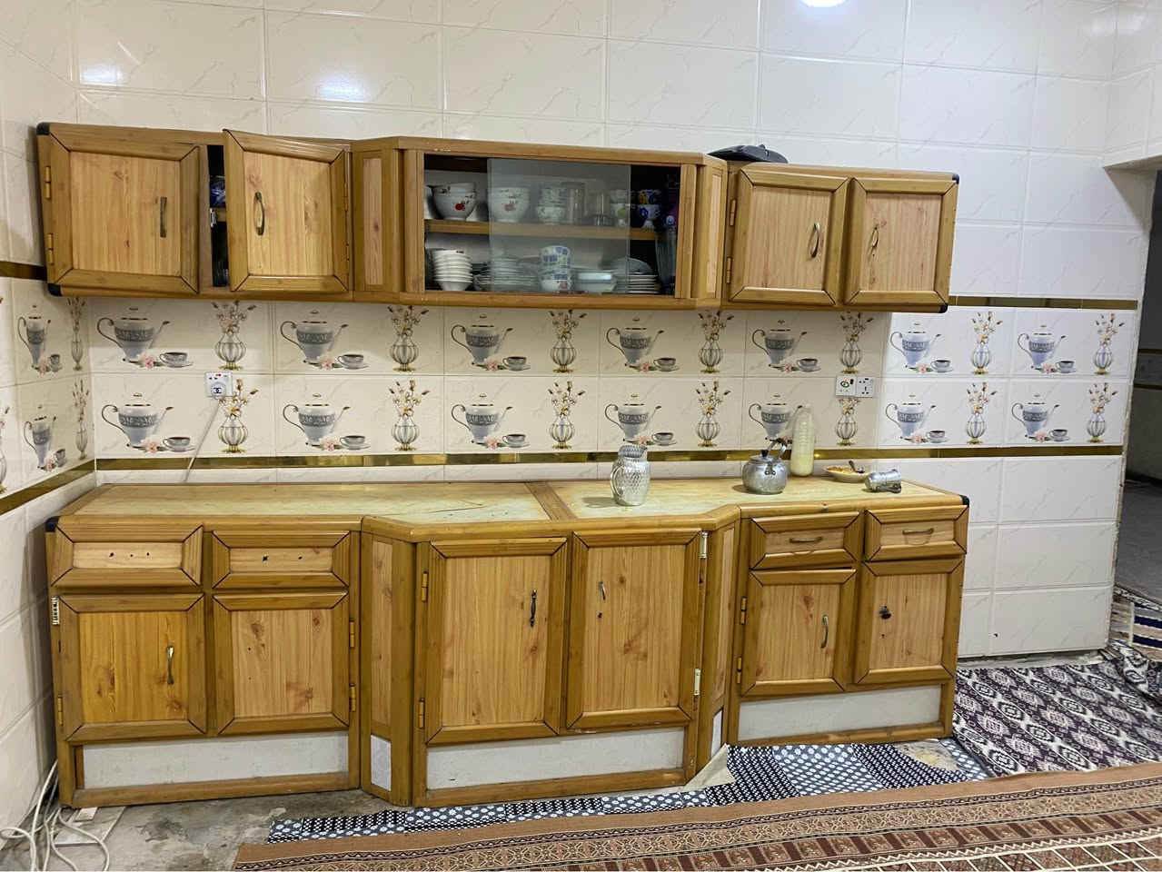 كاونتر 3 متر سعر كاونتر بي شويه ضرار سعر 290 معه سنك سنك 40 الف دينار كربلاء سواده *********** كربلاء, العراق
