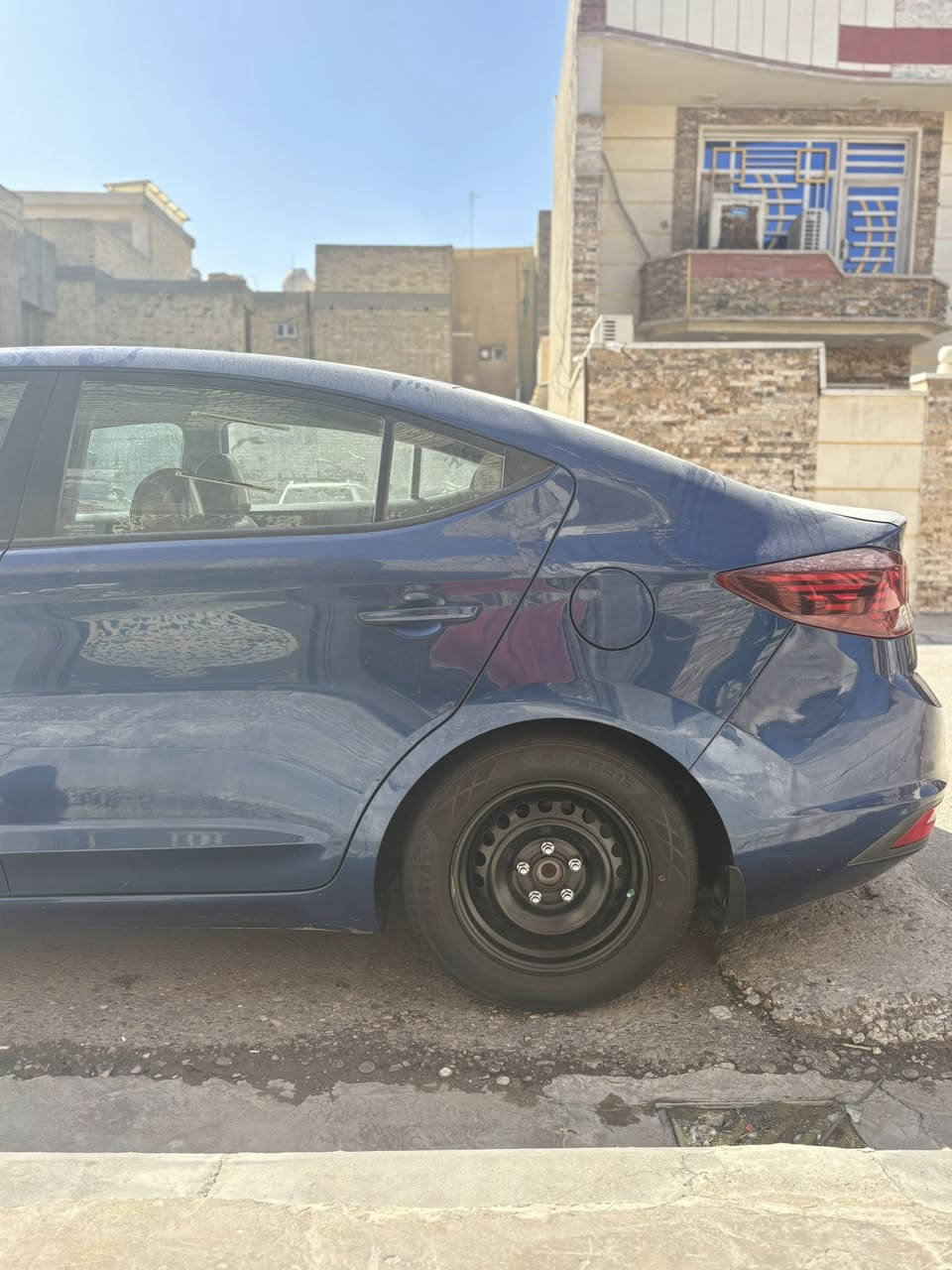 ٢٠١٩ بية ٣ قطع صبغ. بدون دوخل بدون ايربالك سيارة. حلوة خير  من الله. سعر ١٢٨. وبية. مجال. قليل.  كلش. رقم تلفون *********** مكان بغداد
