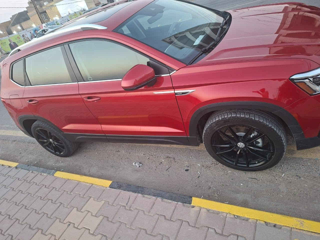 VW taos 2023 Sel
ماشيه 40 الف كيلو 
مواصفاتها:
بنوراما 
تدفئه وتبريد كشنات 
تدفئه ستيرن 
رادارات ٣٦٠ 

حادثها جاملغ بدون دواخل ايرباك بس برده طاك
مكانها اربيل 
رقم اربيل باسمي تحويل نفس اليوم 

*********** واتساب واتصال

سعر 150$
