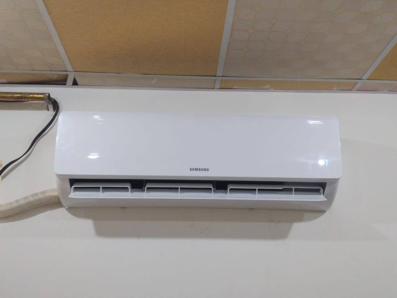 ورشة الغدير 💛
إذا واجهتك أي مشكلة مع السبلت، لا تتردد في الاتصال بنا، وسنكون هنا لمساعدتك بكل سرور.

نحن نقدم خدمات الصيانة، التنصيب، الغسل، وشحن الغاز.

يمكنك التواصل معنا عبر الواتساب أو الهاتف على الرقم ***********.

كما نقدم عروض خاصة للعوائل المتعففة، لأن راحتكم وأمانكم هو أولويتنا.
