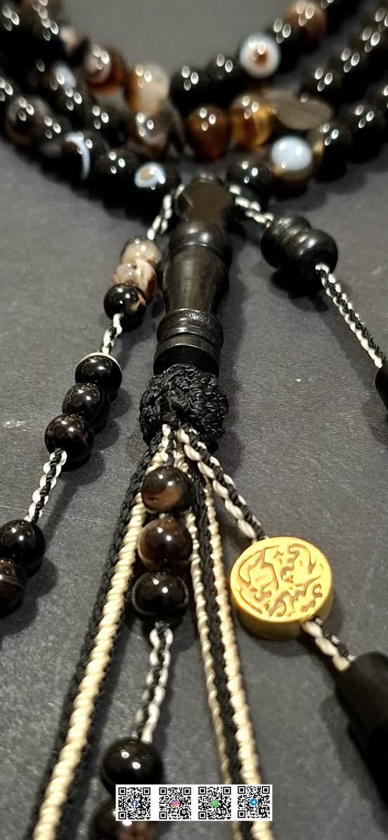 📿 سبحة عقيق سليماني طبيعي – عيون أسود
قطعة فاخرة لأصحاب الذوق الرفيع ومحبي الخامات الأصيلة.

🔹 الخامة: عقيق سليماني طبيعي عيون أسود

🔹 المقاس: 8 ملي بِلّية

🔹 العدد: 100 حبّة

🔹 2 عدّاد + جرار

🔹 الطاقم: أبانوس سوداني فاخر

🔹 الأبنوس على هيئة النعال النبوية الشريفة

سبحة تجمع بين قوة العقيق وهيبته،
وفخامة الأبانوس السوداني بلمسته الداكنة المميزة.

سبحة تفتح لك باب السكون،
وترافقك في أوقات الذكر والطمأنينة ✨

✅ السعر: ……
📞 للطلب الفوري:
01099900186
💬 كلمنا وهنتواصل معاك فورًا.


**إذا كنت صاحب هذا الإعلان وتريد حذفه لأي سبب، رجاءا أرسل رسالة إلى الدعم الفني**