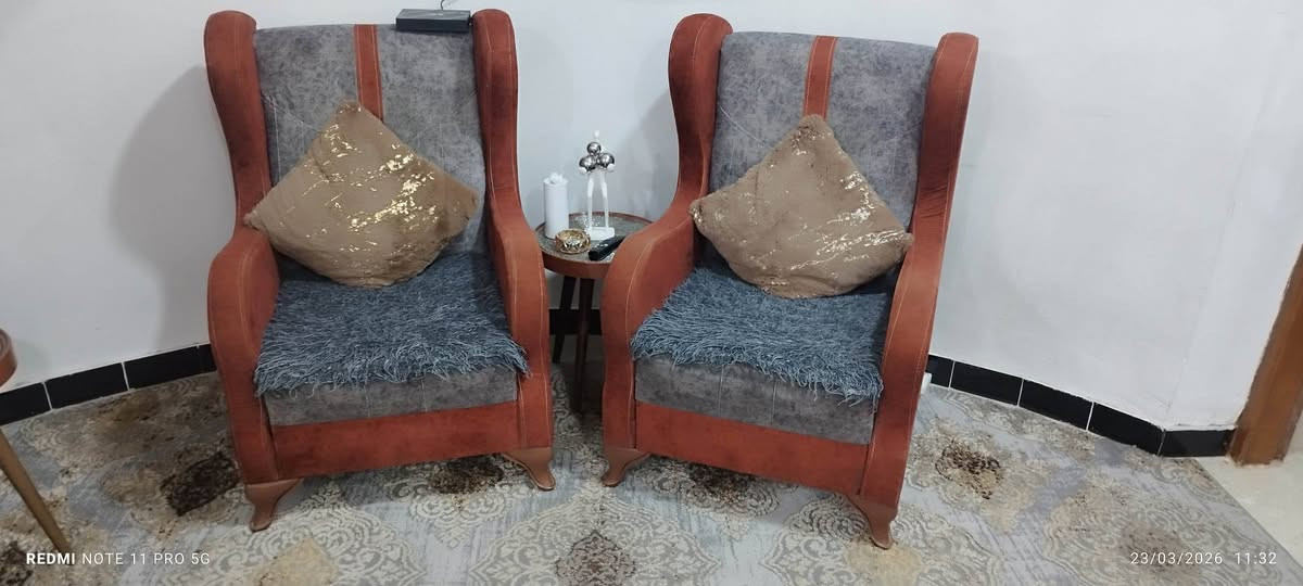 السلام عليكم
تخم قنفات شغل عراقي 10مقاعد ب200 وبي مجال بسيط
***********
