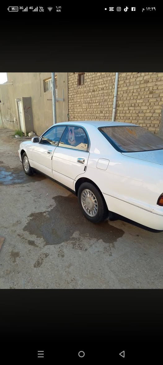 سلام عليكم بطه متصل موديل 92 بسمي سنويه له 27
للبيع السياره جاهزه منظومه مال  تبريد. جديد حداديه اماميه وخلفيه باتري  جديد مكفوله من كصه ونقل جثه وضربه السياره جاهزه 
العنوان الديوانية رقم *********** السعر 55 وبيهه مجال
