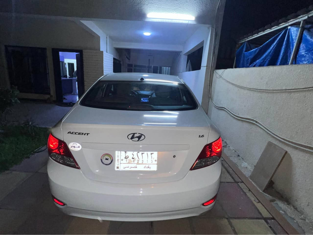 اكسنت خليجي موديل 2015 للبيع 
السيارة ماشية 117 الف كيلو متر حقيقي
محرك دوش 1600 المرغوب 
بيها 4 قطع بارد على كد شبر مو اكثر 
وصبغ الدعامية الخلفية بالكامل للجمالية 
السيارة بيها تكحيلات فقط اثر شخوط خفيفة 
رقم بغداد باسمي تحويل شوكت ما تريد
التبريد شغال كير ومحرك مكفولة ما بيها اي شي 
مواصفاتها العادية المعروفة 
جام كهرباء ، شاشة اندرويد 
نصبتها وشلعتها كلش حلوة السيارة نشطة جدا 
السعر 112 ورقة وبيها مجال بسيط
الي ميعجبه السعر يكدر يعبر المنشور ويندعيلنا بالرزق والخير واسف عالاطالة 
مكان السيارة بغداد / حي القاهرة 
للاستفسار *********** بغداد, العراق
