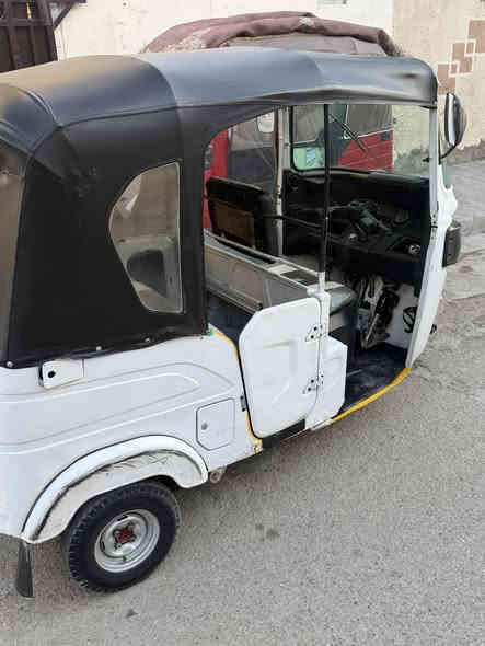 إلسلام عليكم تكتك موديل 2022 رقم وسنويه تحويل ثاني يوم مكاني الكماليه السعر 7400 رقمي ***********
