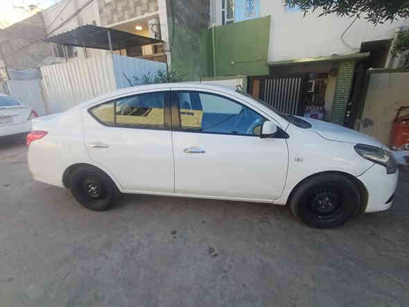 السلام عليكم عندي نيسان صني للبيع رقم بغداد..بيهه جاملغ خلفي ومصلح وطخات عل بارد ..موديل٢٠٢١..هنديه بليته زركه  للاستفسار ***********
