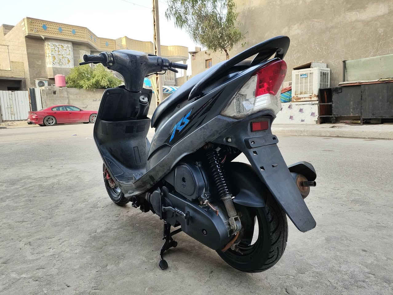 ماكس عدله رمبه صارلها شهر ونص من مطلعها مكفولة كفاله عامه كلها شغاله اي نقص ماكو مكينه بلاد ما مفتوحه جيب مصلح وفحص شرط مشي120 معدل كفراتها مختمات نفس الختم سعر 850 وبيها مجال الاستفسار *********** أو متواجد وتساب مكاني بصره حي شرطه قرب المعارض مال سيارات جديده مقابيل حيانيه
