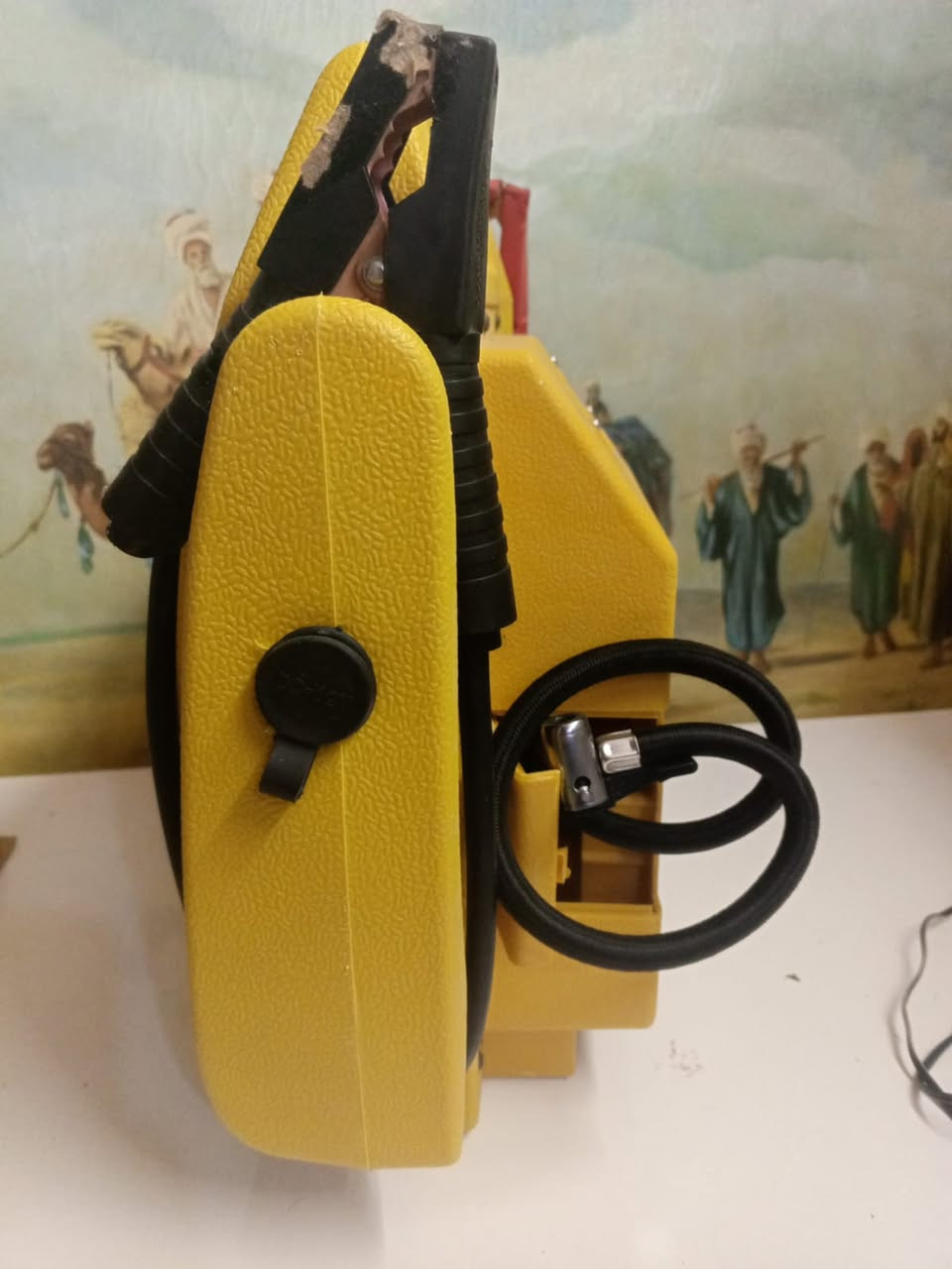 شاحن سيارة 4×1 حجم كبير (عاطل فحم) سعرة 25 الف
ملاحظة: يظهر ضوء احمر للشحن بس ميشتغل
بالة انكليزي
.
#شلعة


**إذا كنت صاحب هذا الإعلان وتريد حذفه لأي سبب، رجاءا أرسل رسالة إلى الدعم الفني**