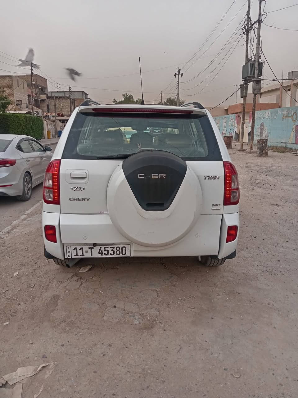 تيكو ٢٠١٣ سياره مكفوله من الضربه ولتبديل بيه صبغ بقبق الجنطه ولسونار مرفق بلمنشور كير مكينه جدد صدر خلفي وامامي جديد تخم تاير جديد تبريد ثلج مدوشمه عام شاشه كامره وحساسات خلفيه سنويه ل٢٦ بسمي أرقام انكليزي السعر ٥٩ وبيه مجال رقم الهاتف *********** مكان السياره بغداد

