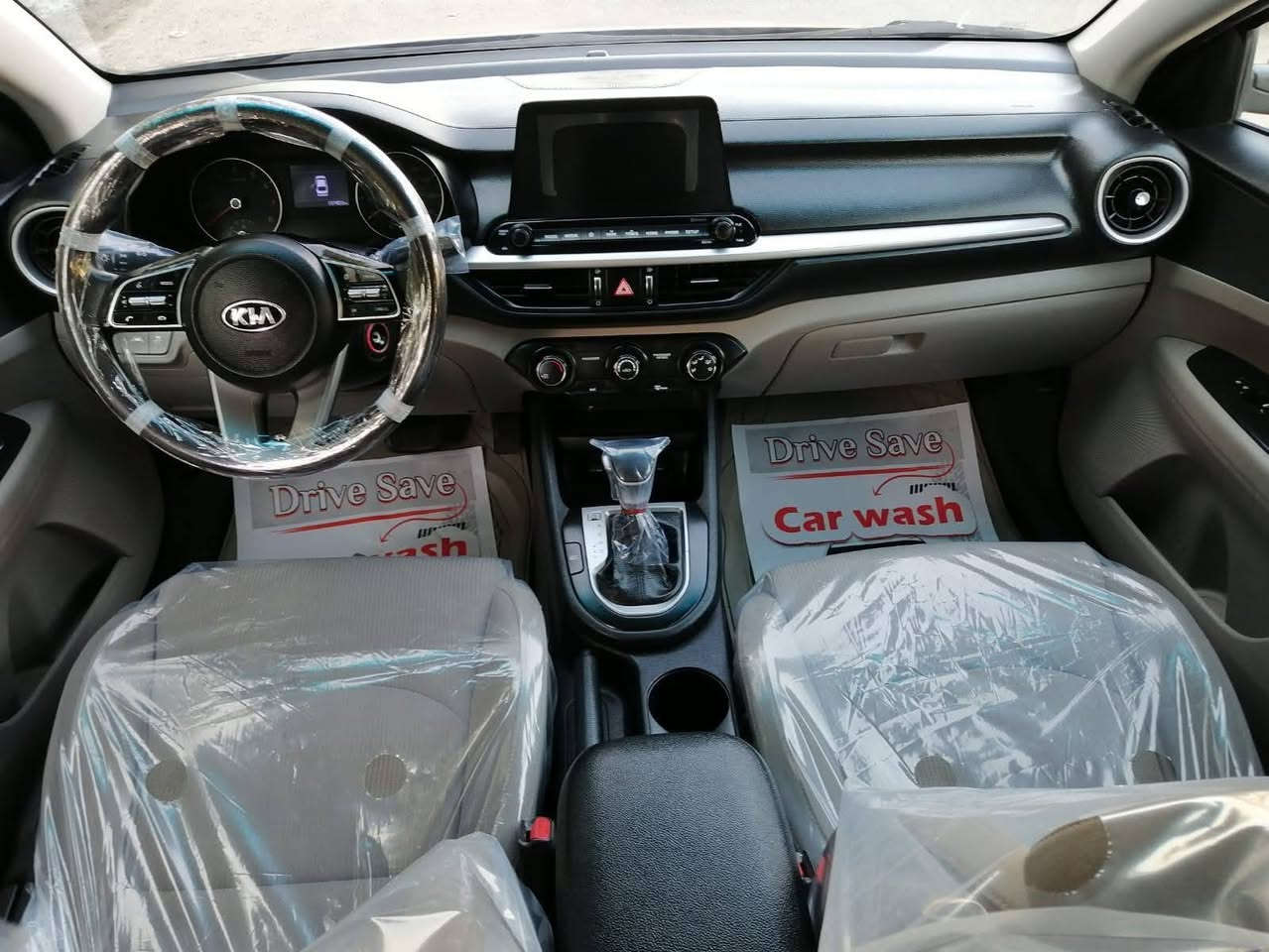 سلام عليكم
كيا فورتي موديل ٢٠٢٠ وارد أمريكي محرك ٢٠٠٠ دوش
حادث بنيد وجاملغ مبدلات ودعاميه مبدله لا شاصي ولا لغد ولا ايرباك
شاشه بلاديه
رادار امامي
تحديد مسار
تحكم جهتين
داخل لونين
تاريخ ١٧/1/دخلت هزه
السعر ١٣٠ وتساب فقط
***********
