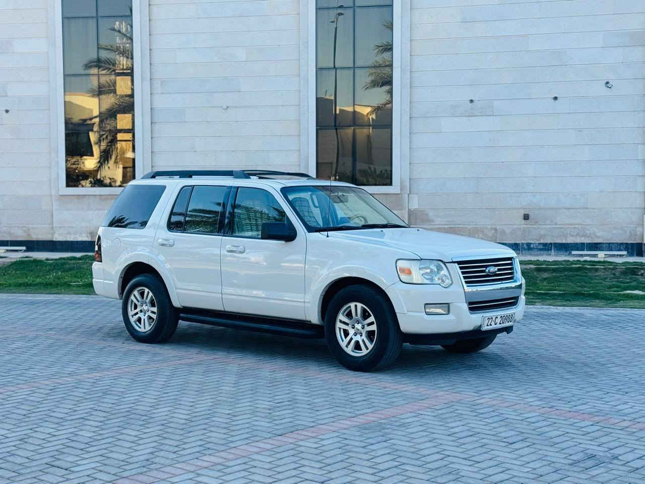 اكسبلور خليجي مديل 2010 سعر 108 قابل للتفاوض الاستفسار اتصل *********** خليجي مكفوله كفاله عامه ضربه وصبغ وتبديل مواصفات فول واحد على واحد فتحه سقف شاشه كبيره  تشغيل عن بعد تحكم ستيرن كامره خلفيه دواره كشنات كهربائي داخل بيجي كشنات تدفئه تبريد 7 راكب 3 قطع بصمات بلباب تبريد حساسات امامي وخلفي 5 ويل كب مكينه سته 6️⃣ V المرغوب مكينه وكير مكفولات حداديه جديده تخم تاير تبريد تدفئه شغال رقم أربيل دولي سنويه جديده مكان سياره كربلاء
