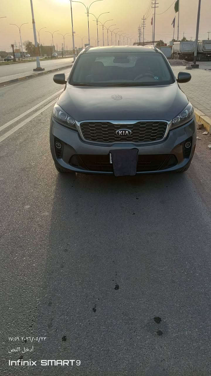 سورينتو موديل ١٨ خليجي ٤ سلندر ٧ راكب ماشيه ١٢٣ الف يدق جرس بالميه وعشرين مكفول من الصبغ گير محرك حداديه عل شرط تخم تاير جديد قبل شهر انشد باتري جديد سياره لا يوجد دينار واحد صرف عليها الاتصال على الرقم *********** رقم السياره مثنى السعر ١٩٠ بيه مجال السياره كلشي فيها عل البلاد برغي ما مفتوح بيها
