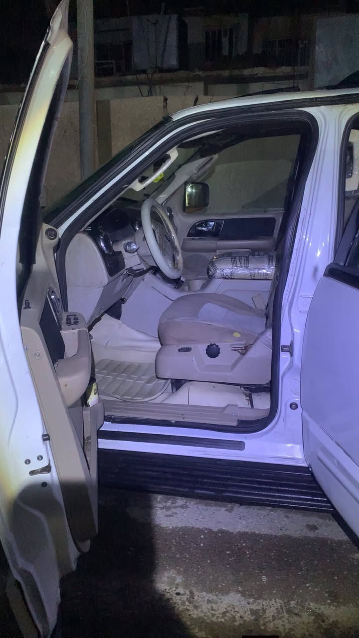 موديل 2005 محرك VVT  حجم 3000 حدادية جديده مرشوشة جمالية بدون معجون وبدون دواخل فقط براس البنيد وباب خلف السكن قليل معجون هزة جديده وسنوية 2030 للبيع او مراوس السعر 60 قفل . شرط التحويل


**إذا كنت صاحب هذا الإعلان وتريد حذفه لأي سبب، رجاءا أرسل رسالة إلى الدعم الفني**