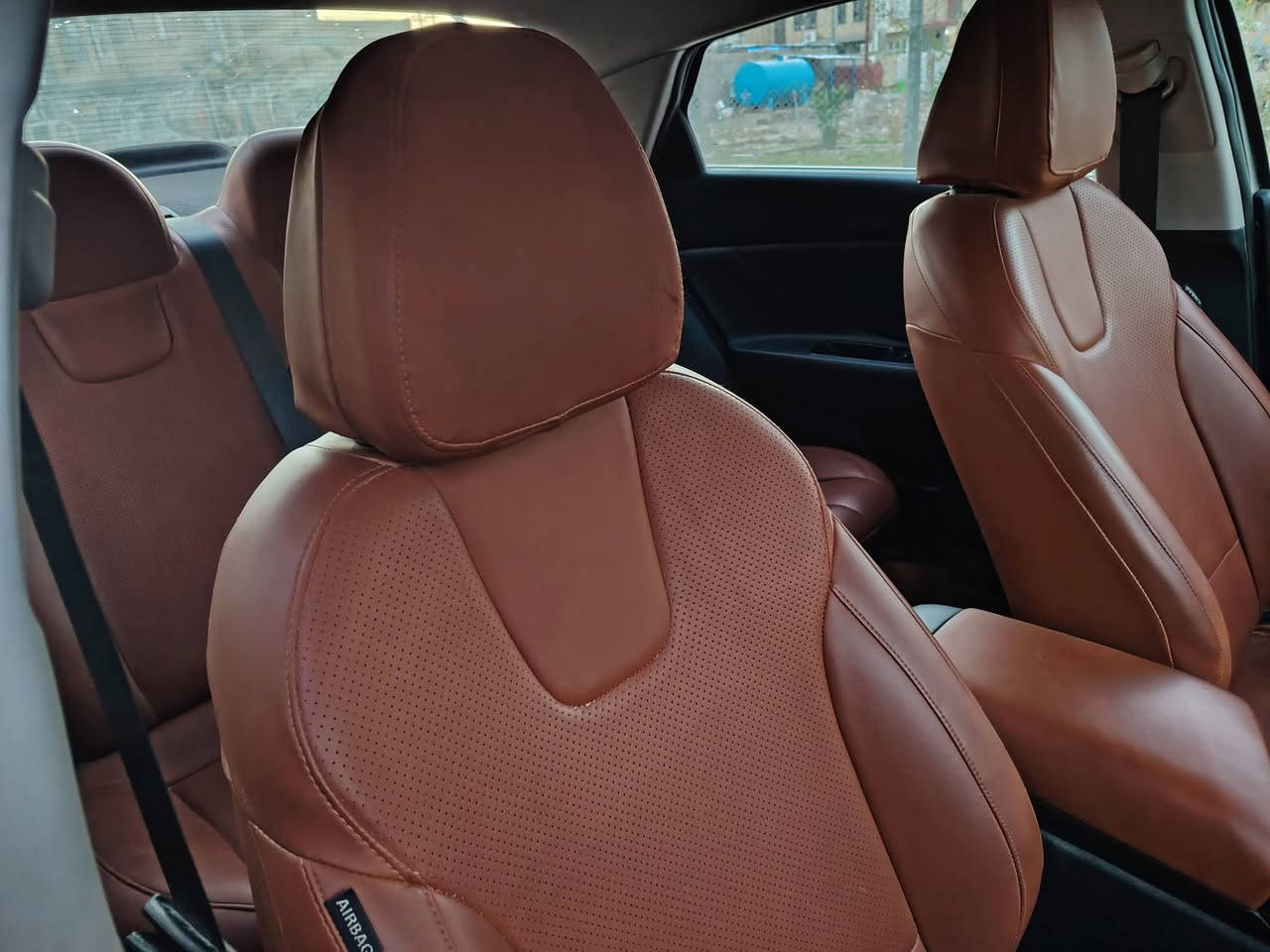 سلام عليكم  للبيع
هونداي النتر ٢٠٢٢ وارد أمريكي  

مكاني الكوت 

 

 ***********

محرك 2000 دوش المرغوب 

ممشى ٥٧ الف 

الموصفات 🔻

🔴 مفتاح بصمة 

🔴 بصمة أبواب 

🔴 دخول ذكي 

🔴 بصمة صندوق

🔴 تشغيل عن بعد 

🔴 فول تحكم ستيرن جهتين

🔴 شاشة كار بلي 

🔴 كامرة خلفية دوارة 

🔴 رادار امامي 

🔴 رادر جانبي 

🔴 رادر خلفي 

🔴 تحديد مسار 

🔴 مثبت سرعة 

🔴 نقطة عمياء 

🔴 بريك تفاعل اوتتماتيك اثناء اقتراب من الجسم

🔴 انظمة قياده Drive mode ثلاث وضعيات 

🔴  لايت حاجب لد

🔴 صندوق ذكي يفتح عن الاقتراب 

🔴 نظام abs

🔴قيادة ذاتية 

🔴 صبغ بنيد ففط.    السعر  S 15,000 
وبعد بيهه موصفات
