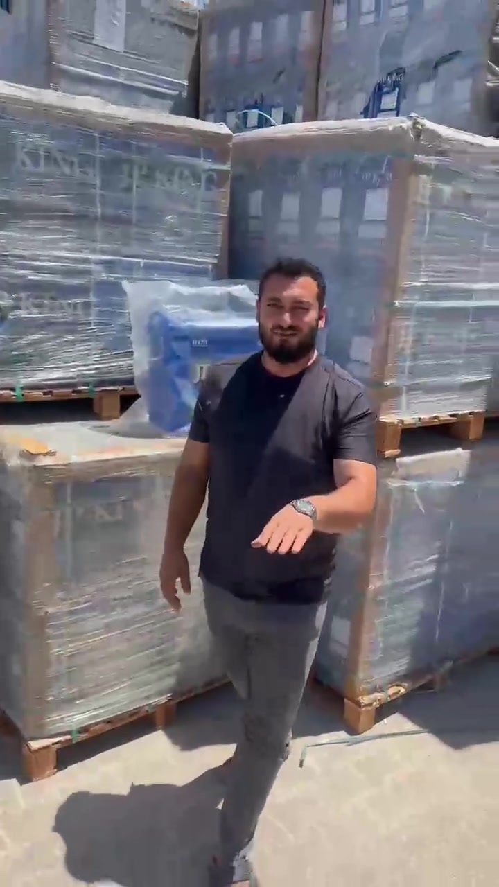 لا تقبل بأقل من القوة الحقيقية! 💪
​هل تبحث عن الاستمرارية في الأداء؟ وصلت أخيراً الدفعة الجديدة من بطاريات "جي بي كينغ" (GB King) الهندية العملاقة! ⚡
​بقياس 200 أمبير، هذه البطارية ليست مجرد مخزن للطاقة، بل هي رفيقتك الموثوقة لتشغيل منزلك أو مشروعك بأقصى كفاءة.
​✅ لماذا تختار "جي بي كينغ"؟
​تحمل استثنائي: مصممة لتتحمل أشد ظروف العمل.
​عمر افتراضي طويل: استثمار حقيقي يضمن لك الراحة لسنوات.
​كفاءة عالية: شحن أسرع وتفريغ أكثر استقراراً.👇 للاستفسار والطلب:👇 للاستفسار والطلب:

    واتساب (حسام ابو احمد ): https://wa.me/+963981640449


**إذا كنت صاحب هذا الإعلان وتريد حذفه لأي سبب، رجاءا أرسل رسالة إلى الدعم الفني**