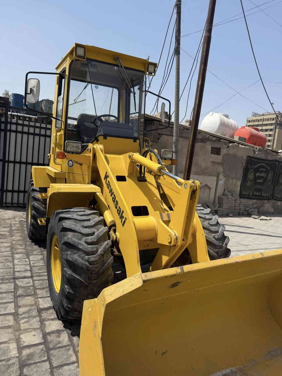 شفل كاوسكي ZV45
وارد يابان نضيف جداً
مشتغل 4700 ساعه
محرك. كمنز
بغداد شارع الضلال
***********
