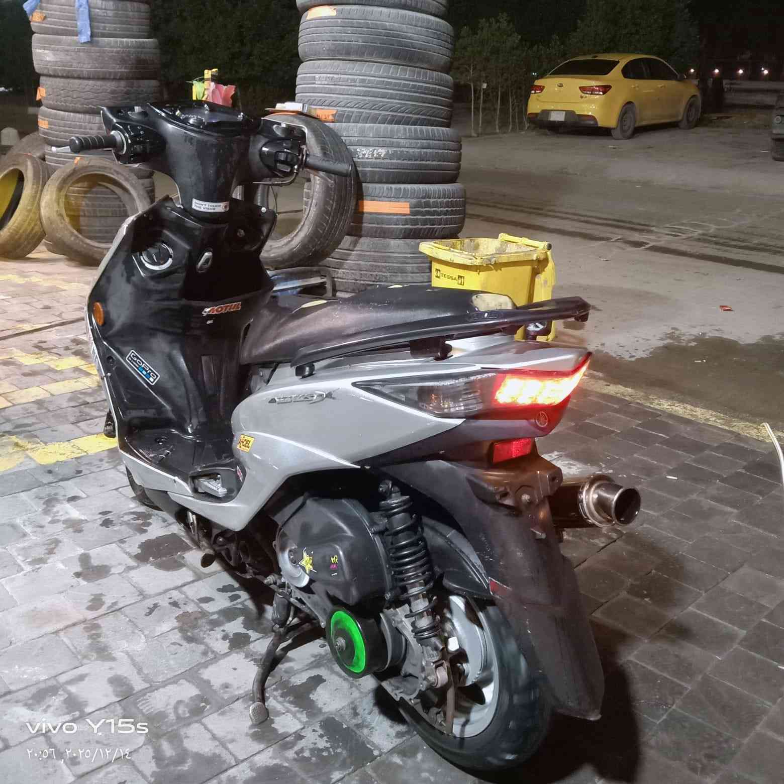 السلام عليكم 
للبيع سكنس لد ميكنه بلاديه السعر 950 وبيه مجال 
كلجات رياضي صالنصه رياضي اشاير لد بس كشرهة شويه تعبان دراجه خير نن الله شلعه معدل حلوات تايرات جدد نوزل جديد ابلادي اصلي الدراجه معتنين بيهة كلش


**إذا كنت صاحب هذا الإعلان وتريد حذفه لأي سبب، رجاءا أرسل رسالة إلى الدعم الفني**