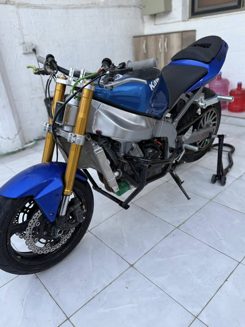 السلام عليكم 

Kausaki  2004   636 
 كفالة البخاطرة يتصر  ***********
