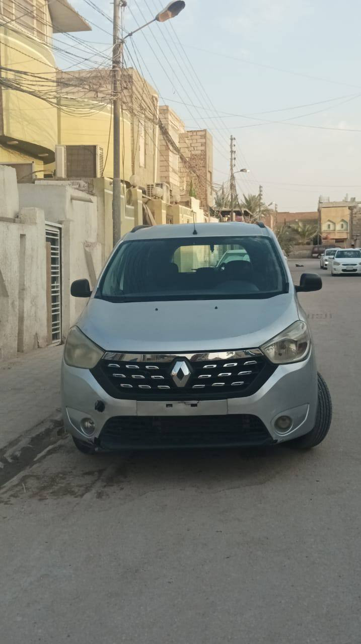 سلام عليكم 
رينو لودجي 
19 سبعة 
راكب 
حرة مكان 
السيارة نجف 
للبيع او مراوس 
حسب القناعة 
رقم مبايل 📞 ***********
