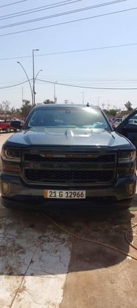 سلفرادو للبيع مديل 2018  محرك 5300 v8 سياره جاهزه رقم دولي سنويه 2030 ...