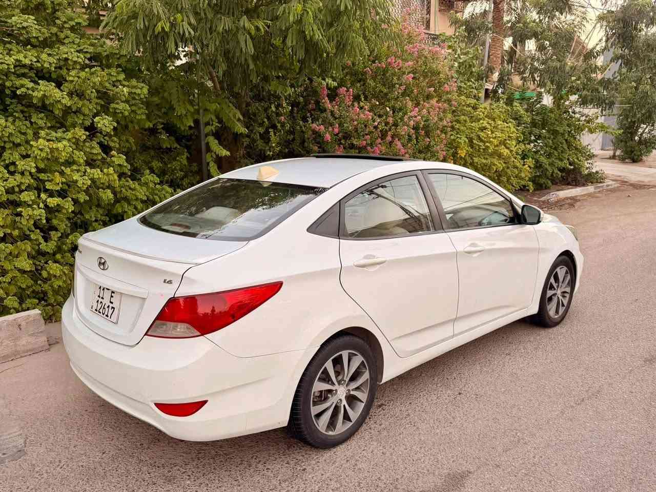 السلام عليكم للبيع فقط ***********  السعر 88نهايته هواندي اكسنت موديل 2015محرك 1600 دوش قطرتين وارد خليجي بيه بعض المكانات صبغ
بدون اضرار داخليه 
مواصفات فتحه شاشه كامره داخل بيجي 5 ويل كب كروم اشاير بلمري تخم تاير وباتري جديد السياره جاهزه محرك وكير وحداديه وتبريد بحاله ممتازه جدا السياره ماشيه 125 رقم بغداد تحويل مباشر سنويه لغايه 2028 السياره موجوده في كربلاء
السلام عليكم للبيع فقط ***********  السعر 88نهايته هواندي اكسنت موديل 2015محرك 1600 دوش قطرتين وارد خليجي بيه بعض المكانات صبغ
