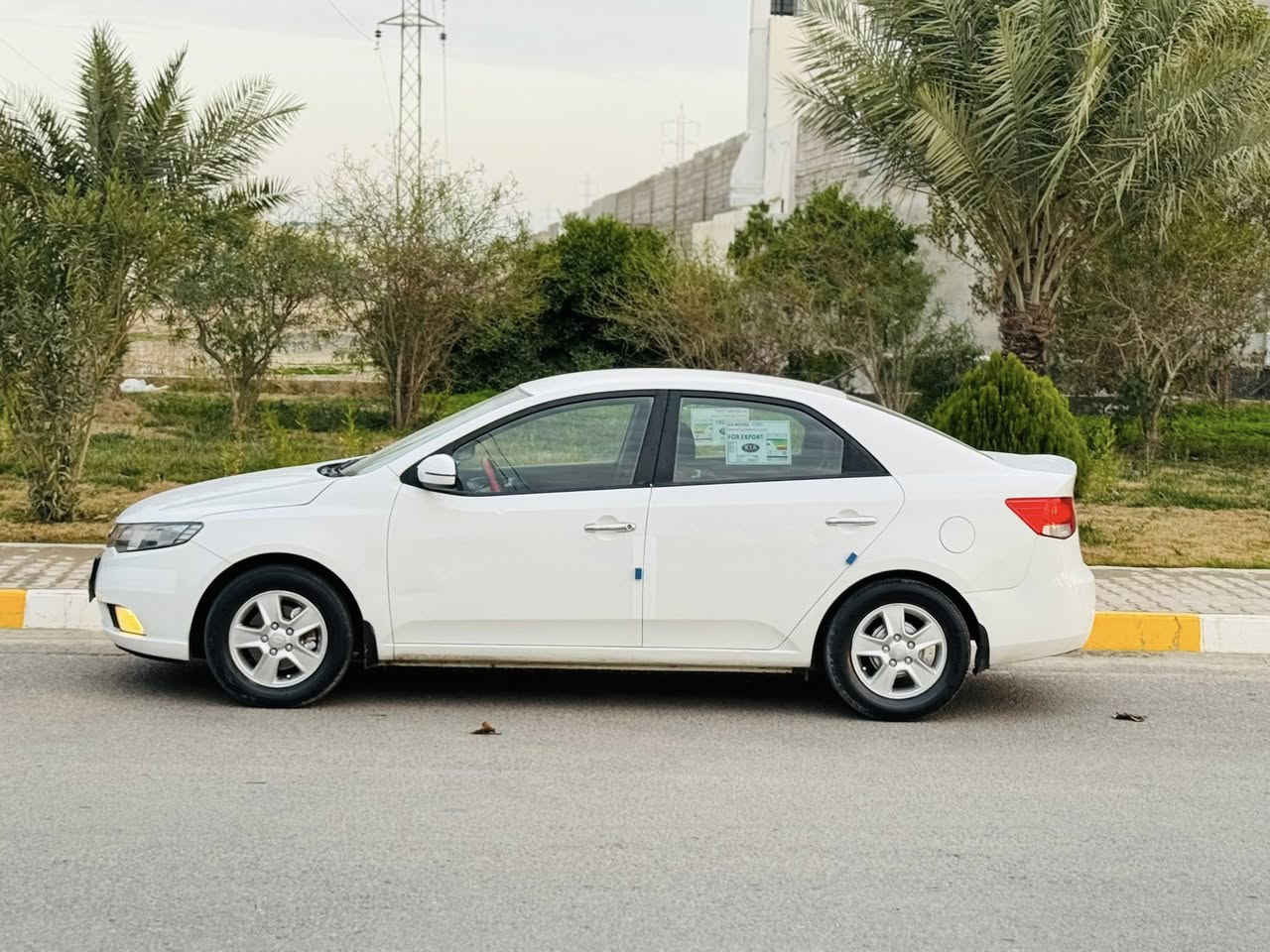 للبيع...نقد فقط  اعتذر عن الاقساط
بسعر 89$وبيه مجال بسيط 
سيراتو 2011خليجي ابيض 
رقم أربيل شرط الغرامات والتحويل 
ماشيه 140KM

✳️محرك 1600شرط لاتبخير ولاتنقيص 
✳️كير اتوماتيك 6نمربدون اي عيب مال بيت"

تدفئة /تبريد/كهربائيات/صدر/تايرات/كلها مكفوله 

🚘سياره جاهزه شرط برغي ما ناقصها Ⓜ️

✅سياره بيها ٣قطع بوب بدون اي دواخل شرط السونار Ⓜ️

السعر 89$💸
تايرات 4️⃣ جديدة 🆕 
صدر امامي خلفي كلا جديد 🆕 
مكان السيارة صلاح الدين تكريت الديوم
رجاءً ما أقفل سعر بالتلفون تعال وتدلل 

للاستفسار***********
***********
