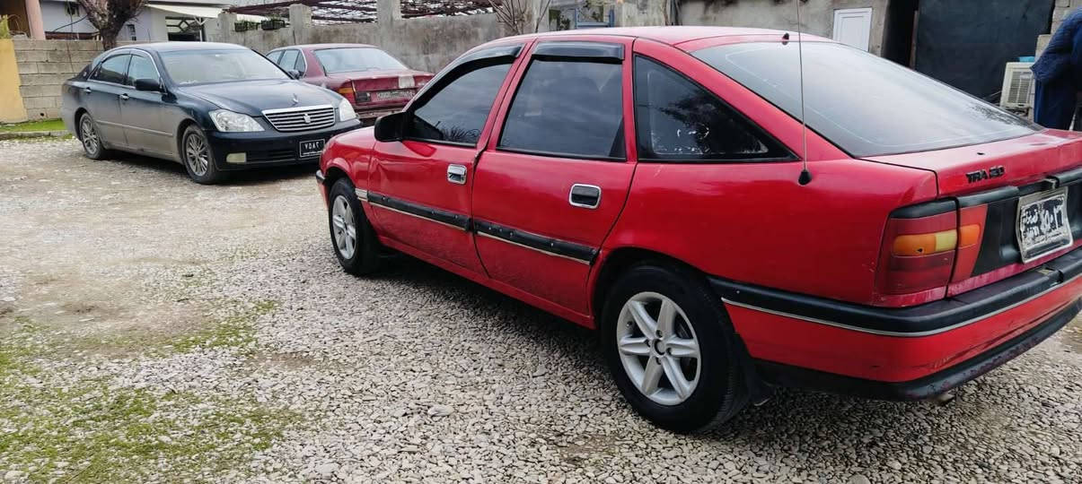 ئۆپڵـ مەکنە 16مەکنەو گێڕ بەشەرت تەقەوڕەقەی بەشەرت چوار تایەی تازەبۆ بەستراوە دەعموو لێدراوی نیە گەرم لایت فڵچە هەمی ئیش ئەکات سەیارەکەزۆر پاکەو ماڵی دۆسە شوێن هەڵە بجەی تازە نرخ 11گەڵا قفڵی بۆ پەی وەندی  ***********
