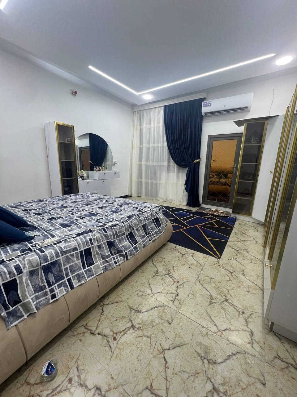 الدار للبيع مساحه ١٠٠ متر طابو زراعي سند ٢٥

علئ شارع تبليط

العنوان ابي غرق حي هيثم جبوري

السعر ٥٥ وبيه مجال

للاتصال والاستفسار المراسله او الاتصال علئ الرقم التالي
***********
