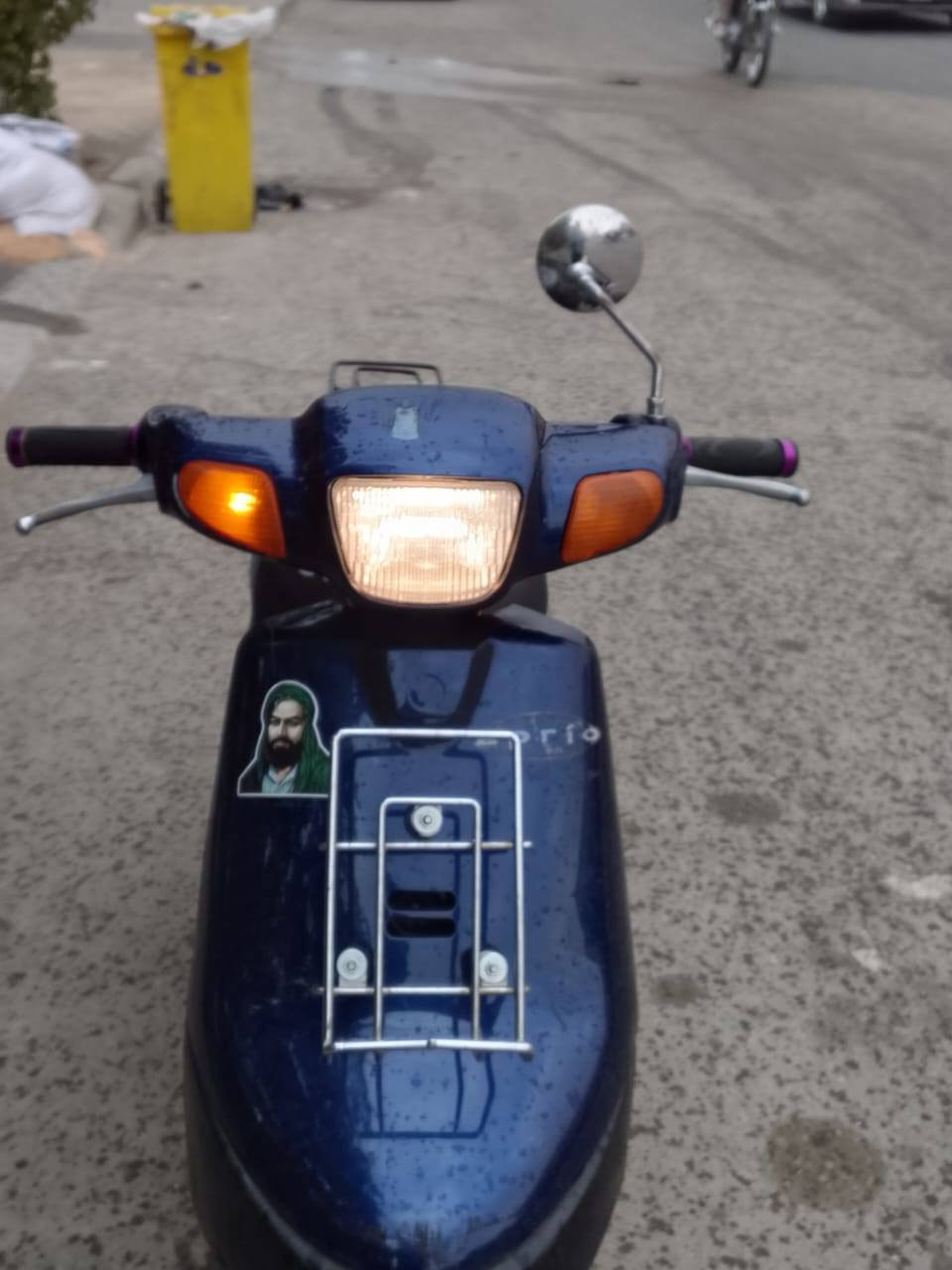 سلام عليكم دراجه بطه60مواصفات👇🏻موديل 99
دراجه كلهه بلاد  بس لكفرلت مبدلات 

شلعه ومعدل 

الدراجه مكينه  مامفتوحه 

لدراجه نكره سلف كلشي شغال 
كربلاء لحر 
لسعر300وبيهه مجال 
***********
واتساب ***********
