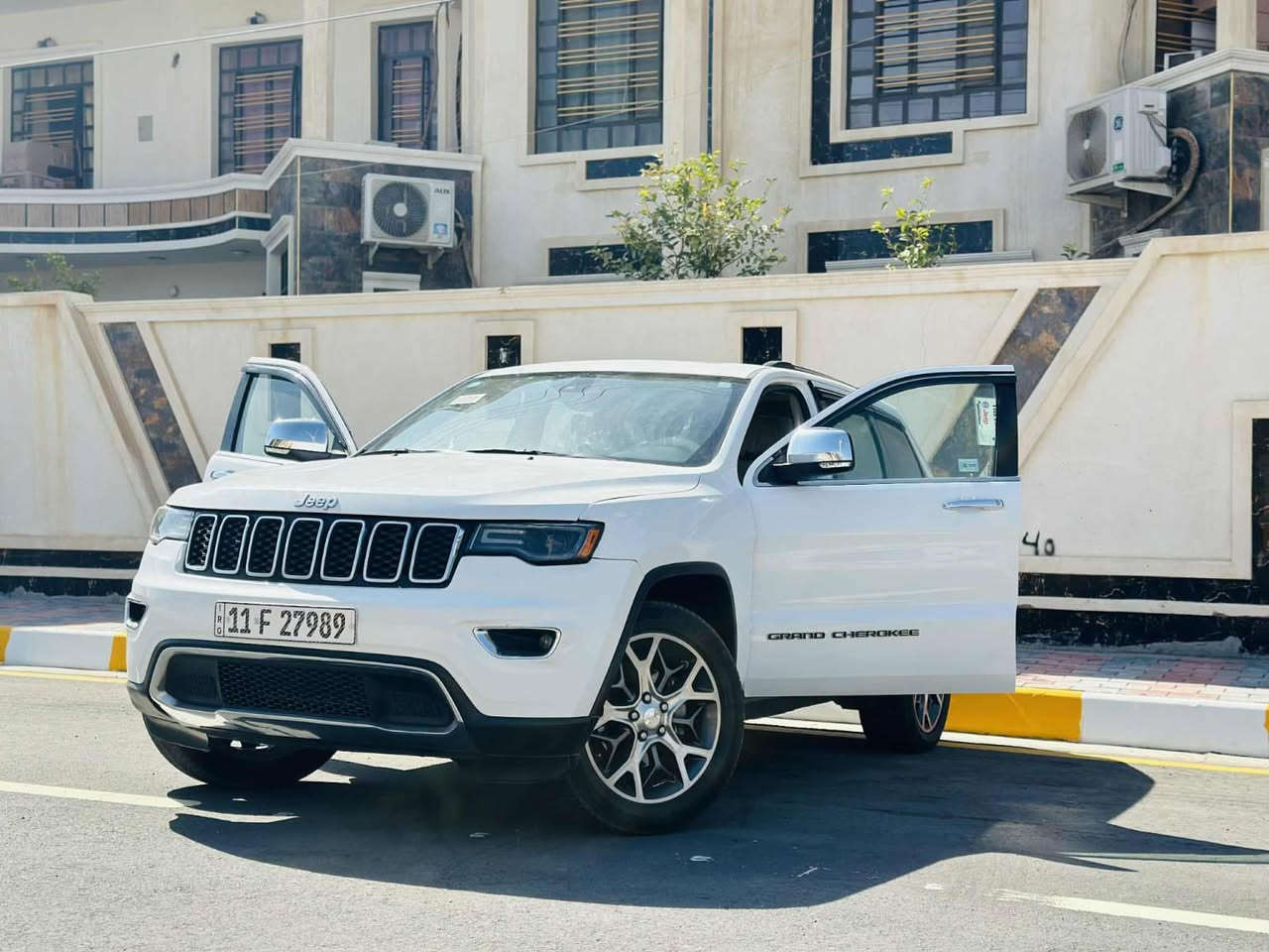 السلام عليكم جيب لمتتد امريكي فول مواصفات ايربكات سليمه مناقصه اي شي 2017 شكل ال20 ويل عنكبوتي مراوس بجارجر نضيفه ***********
