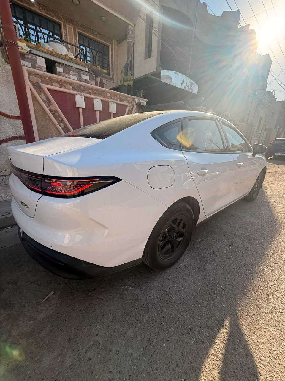 السلام عليكم
byd سيل 5

سيارة رقم بغداد بأسمي مكفوله 

شرط التحويل

ماشية 3000 

كامل ملحقات السيارة بعدها بغلاف الشركة زيرو 

ان شاءالله 

داخل ابيض السيارة

كشنات جلد 

نازله جميع التطبيقات في الشاشه من ويز وغيره

ارضيات اصليه 

شاحنه اصلي 

"" $$ السعر 19،750 مليون

العنوان بغداد / الدورة

***********
